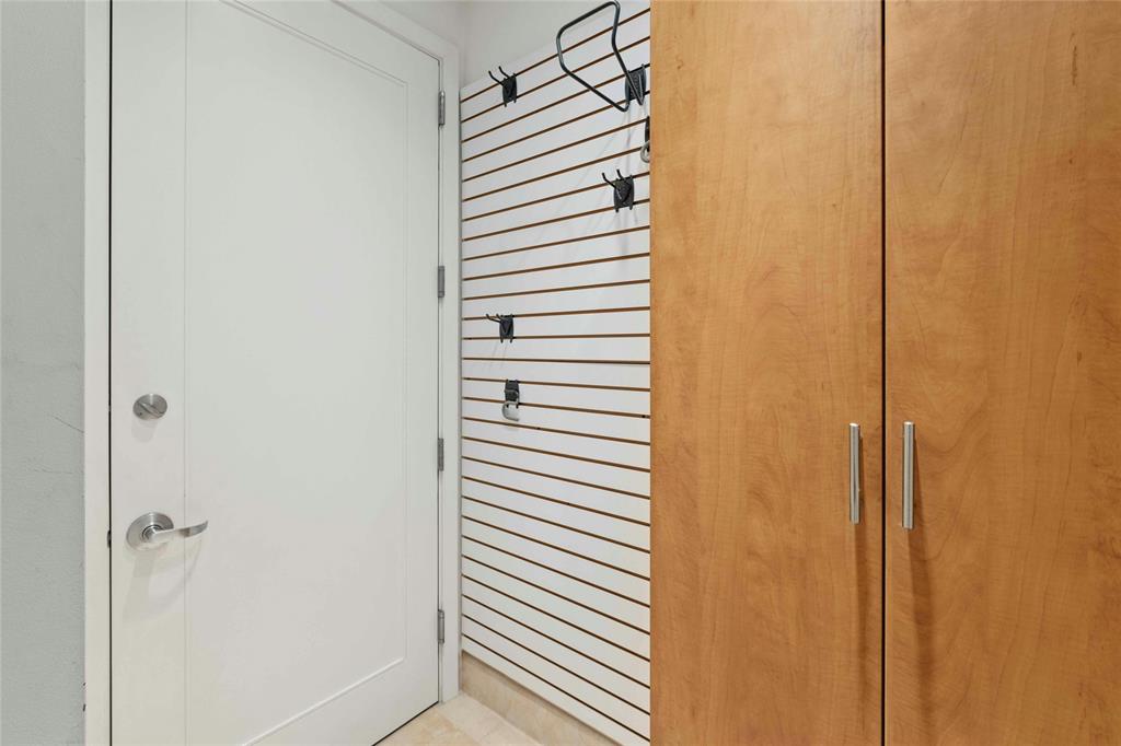 200 Congress Ave # 30H