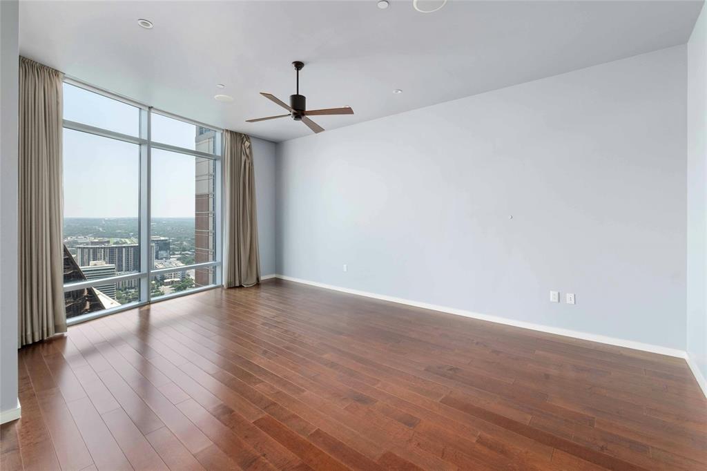 200 Congress Ave # 30H