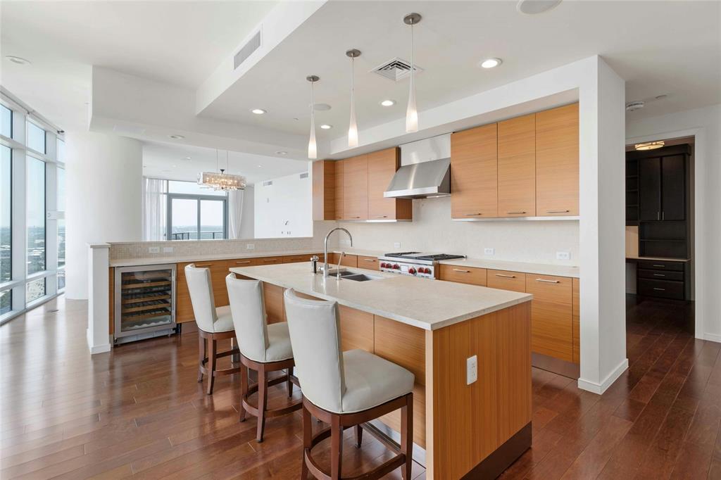 200 Congress Ave # 30H