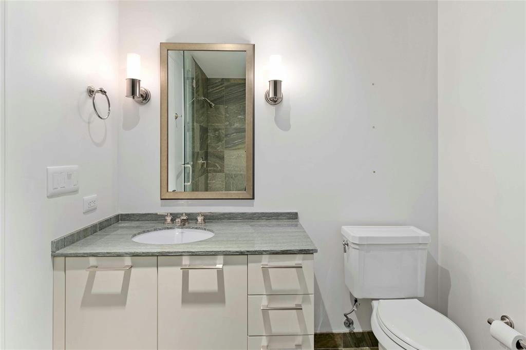 200 Congress Ave # 30H
