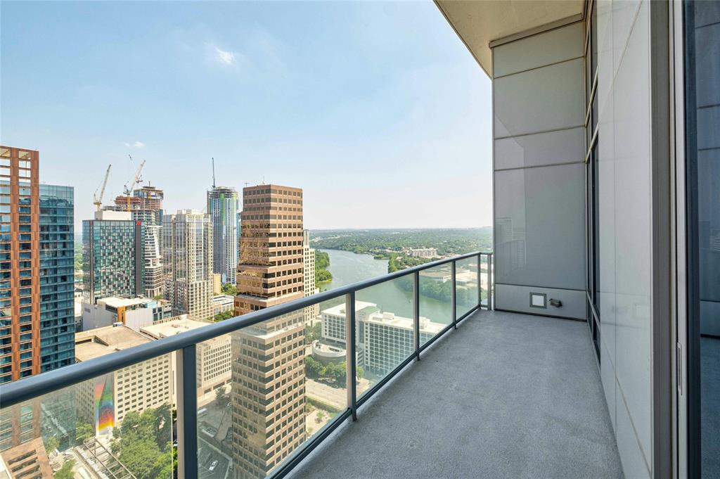 200 Congress Ave # 30H