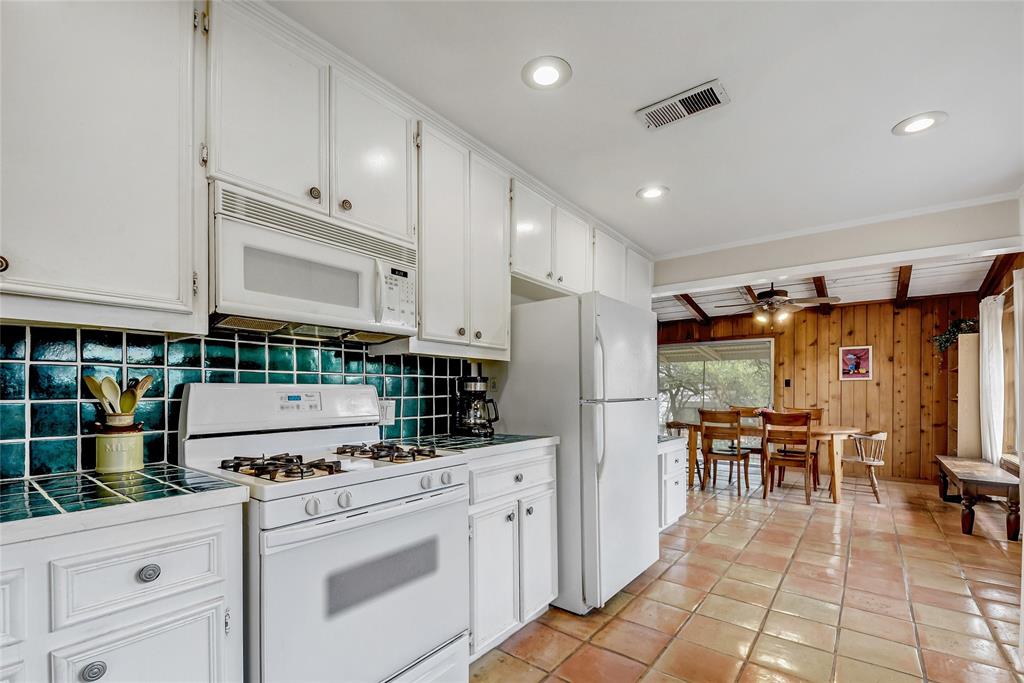 4828 Rollingwood DR