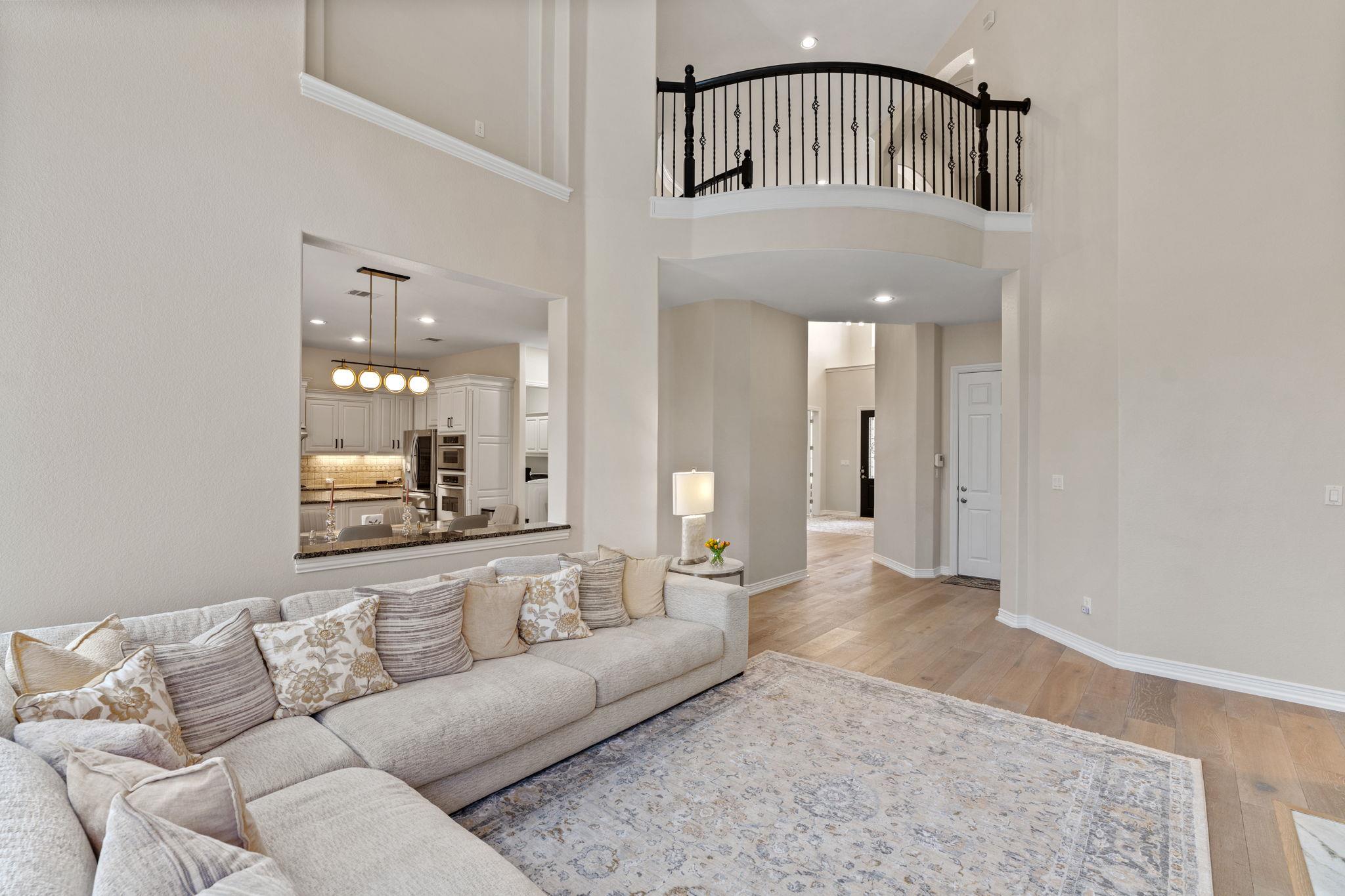 10700 Spiderling CT