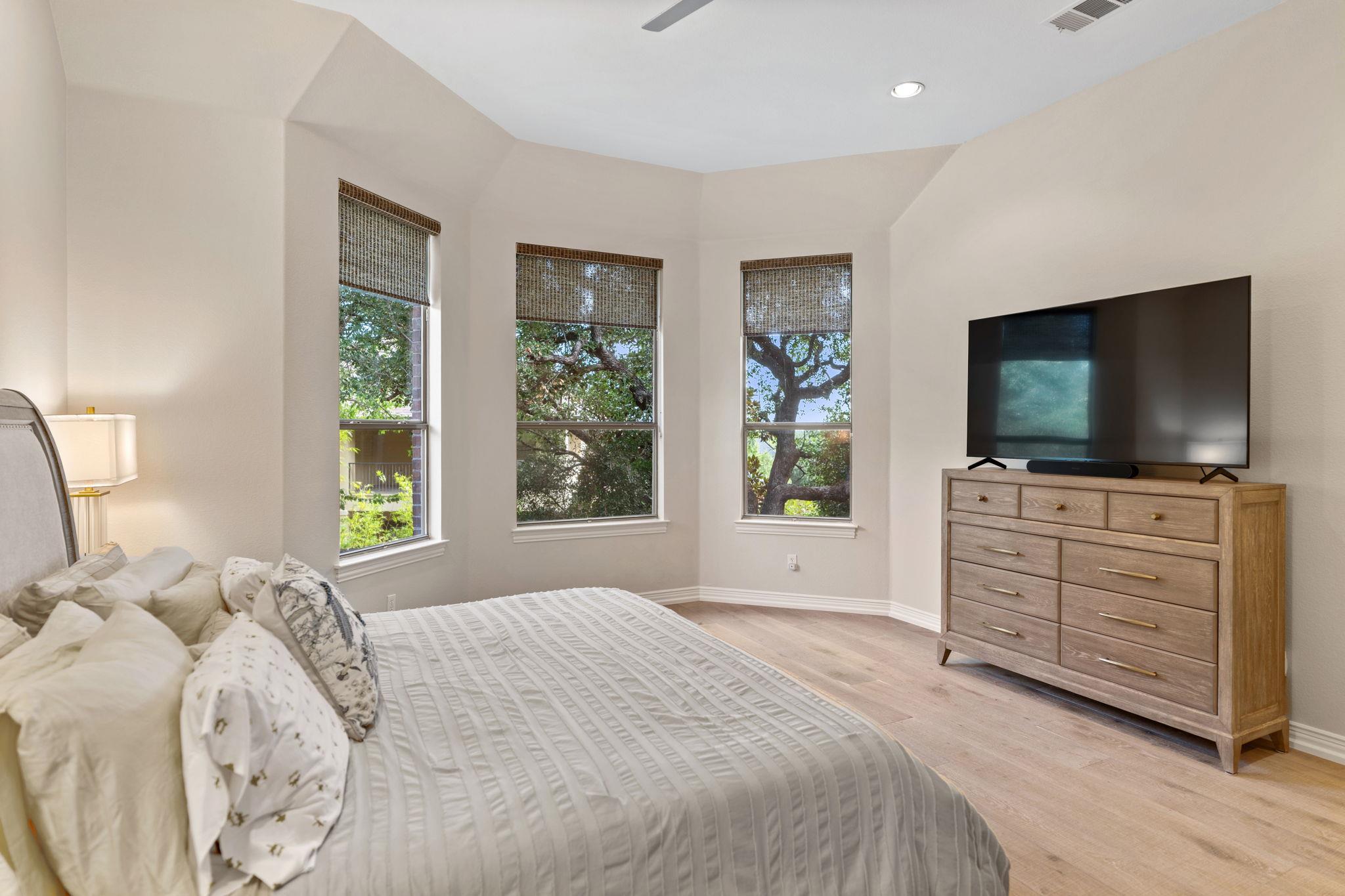 10700 Spiderling CT