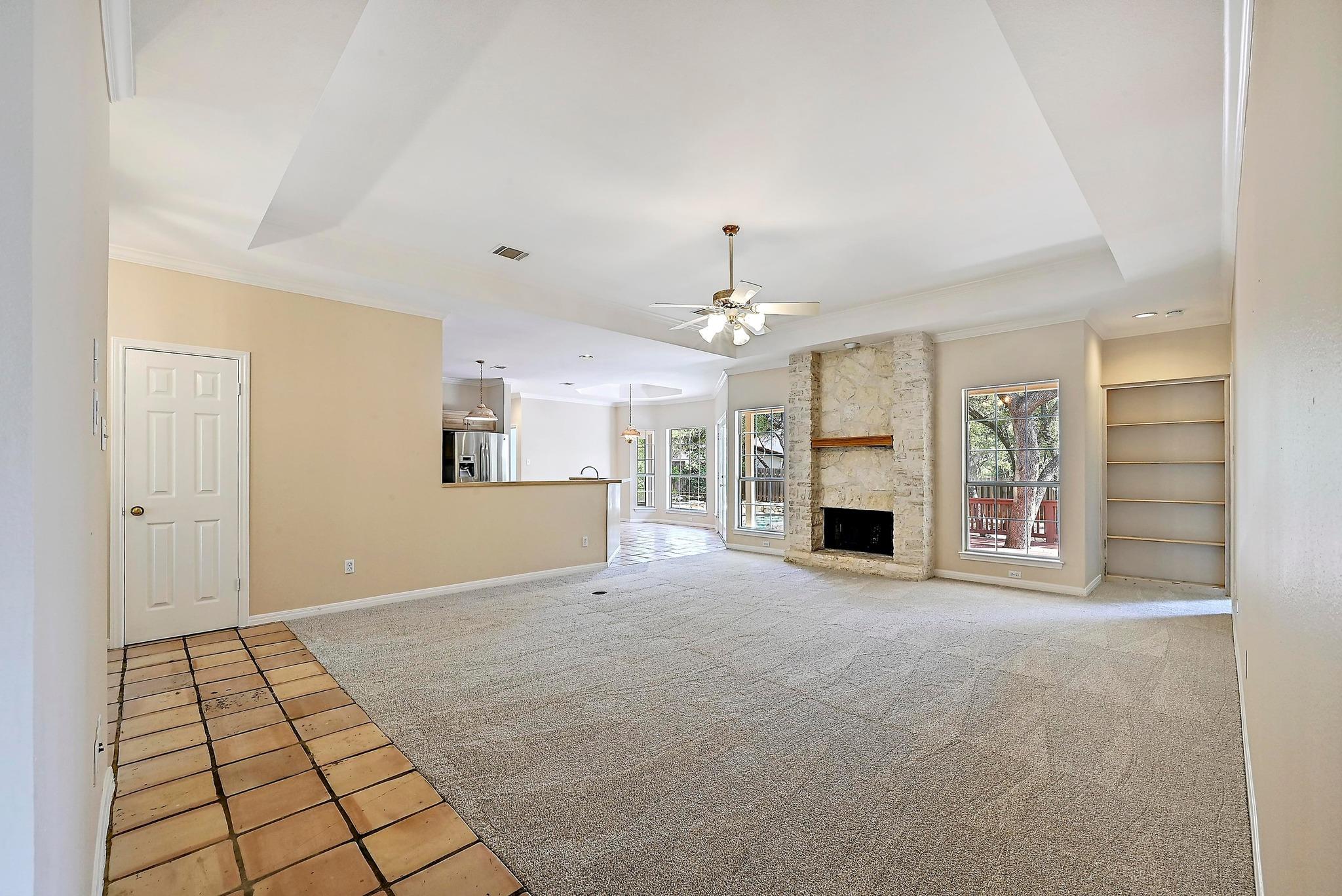 106 Los Altos DR