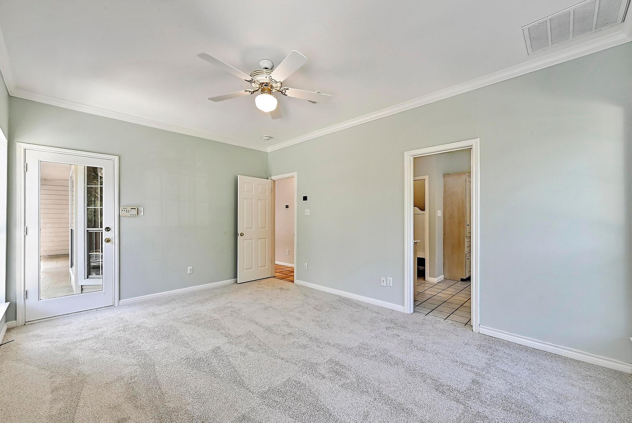 106 Los Altos DR