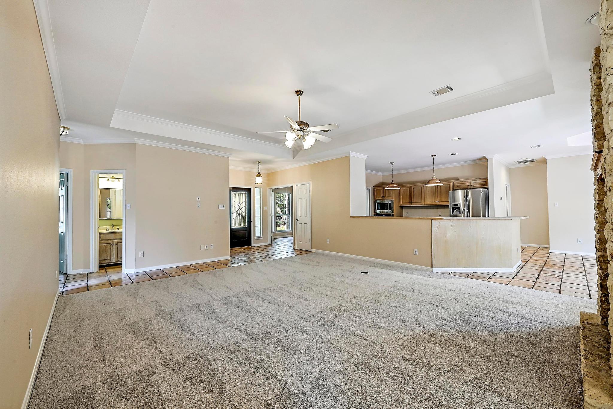 106 Los Altos DR