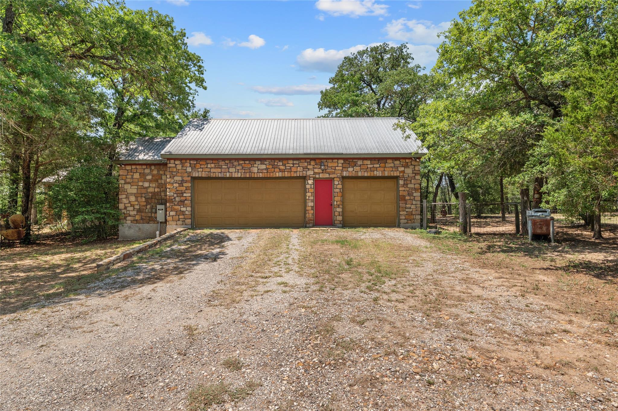 136 Red Fox LN