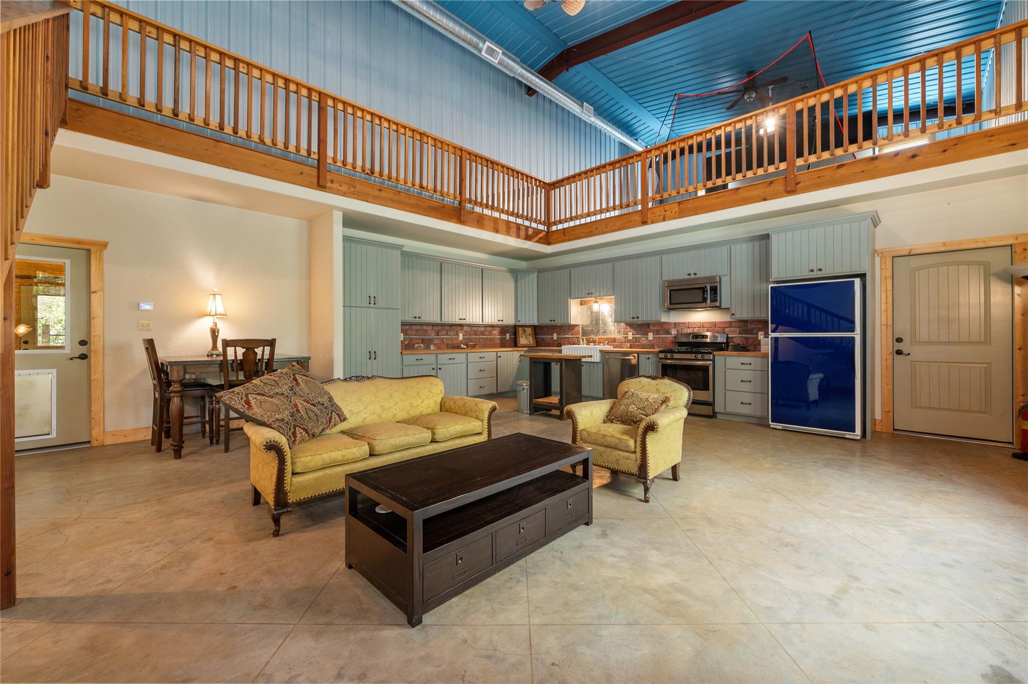 136 Red Fox LN