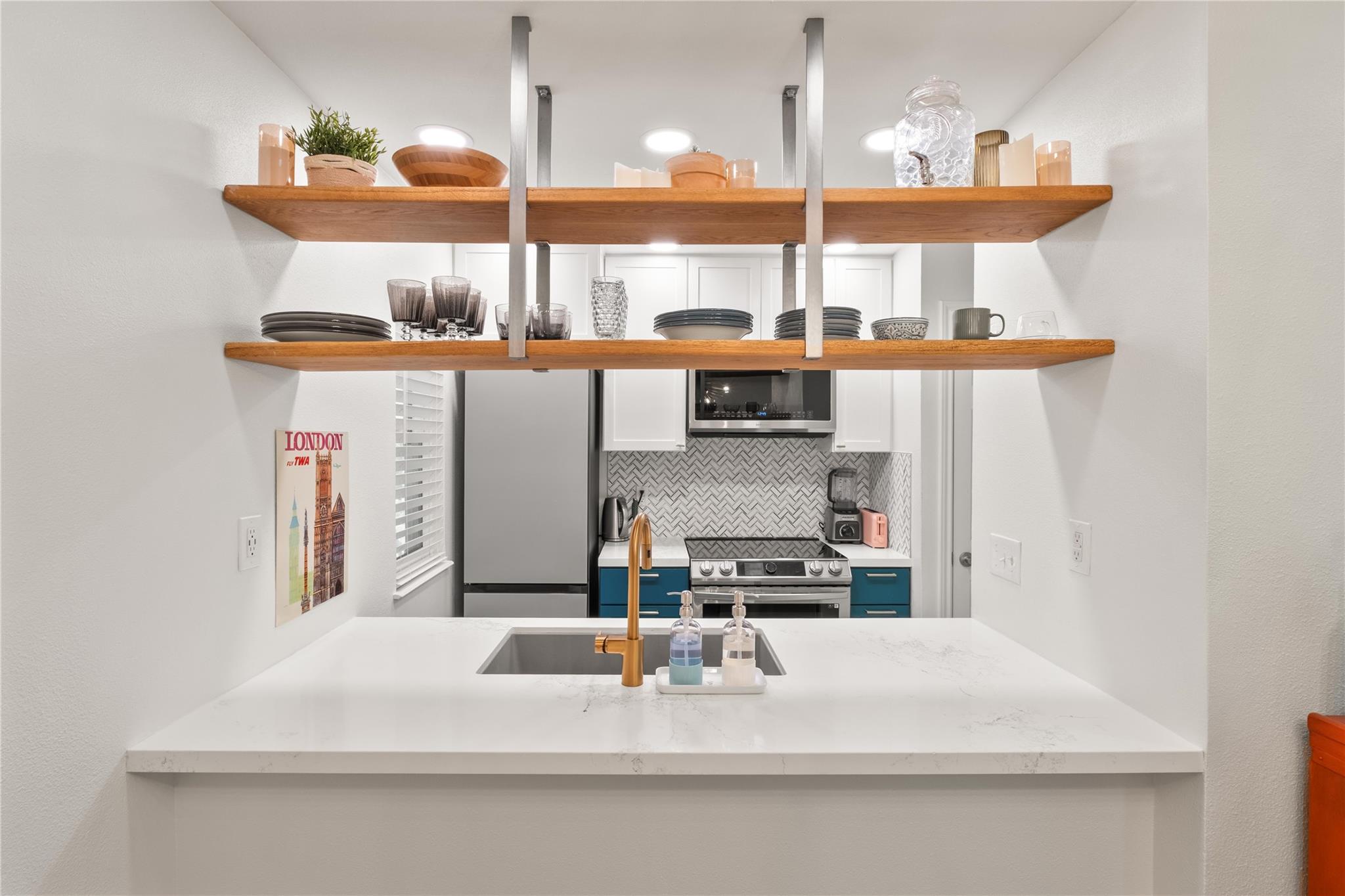 2450 Ashdale DR # D228