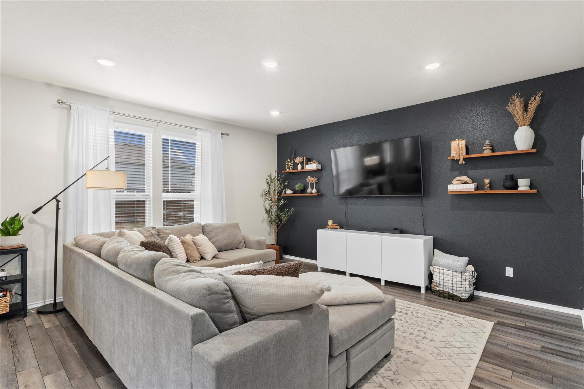 145 Fiery Skipper LN