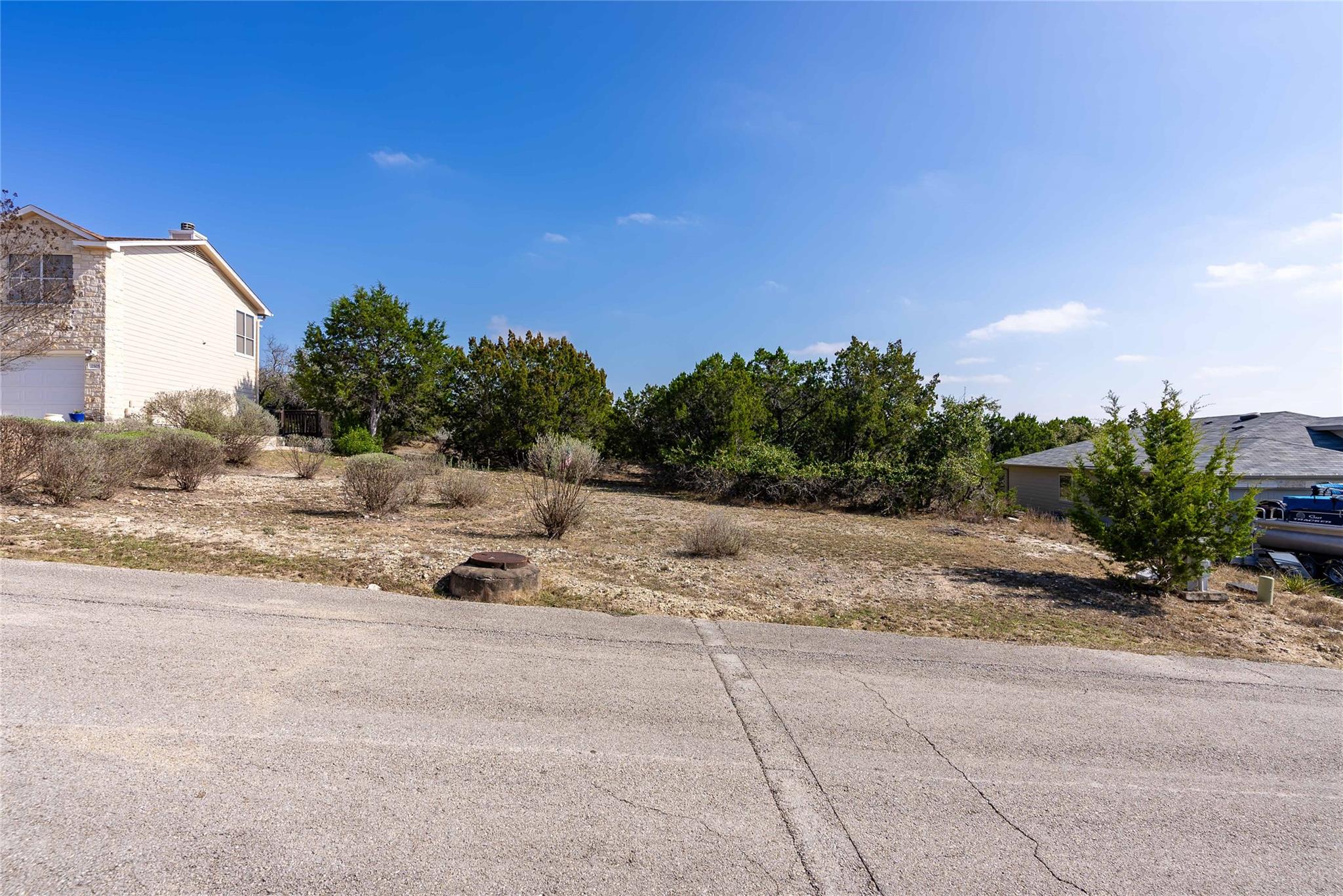 2503 Whittier CV