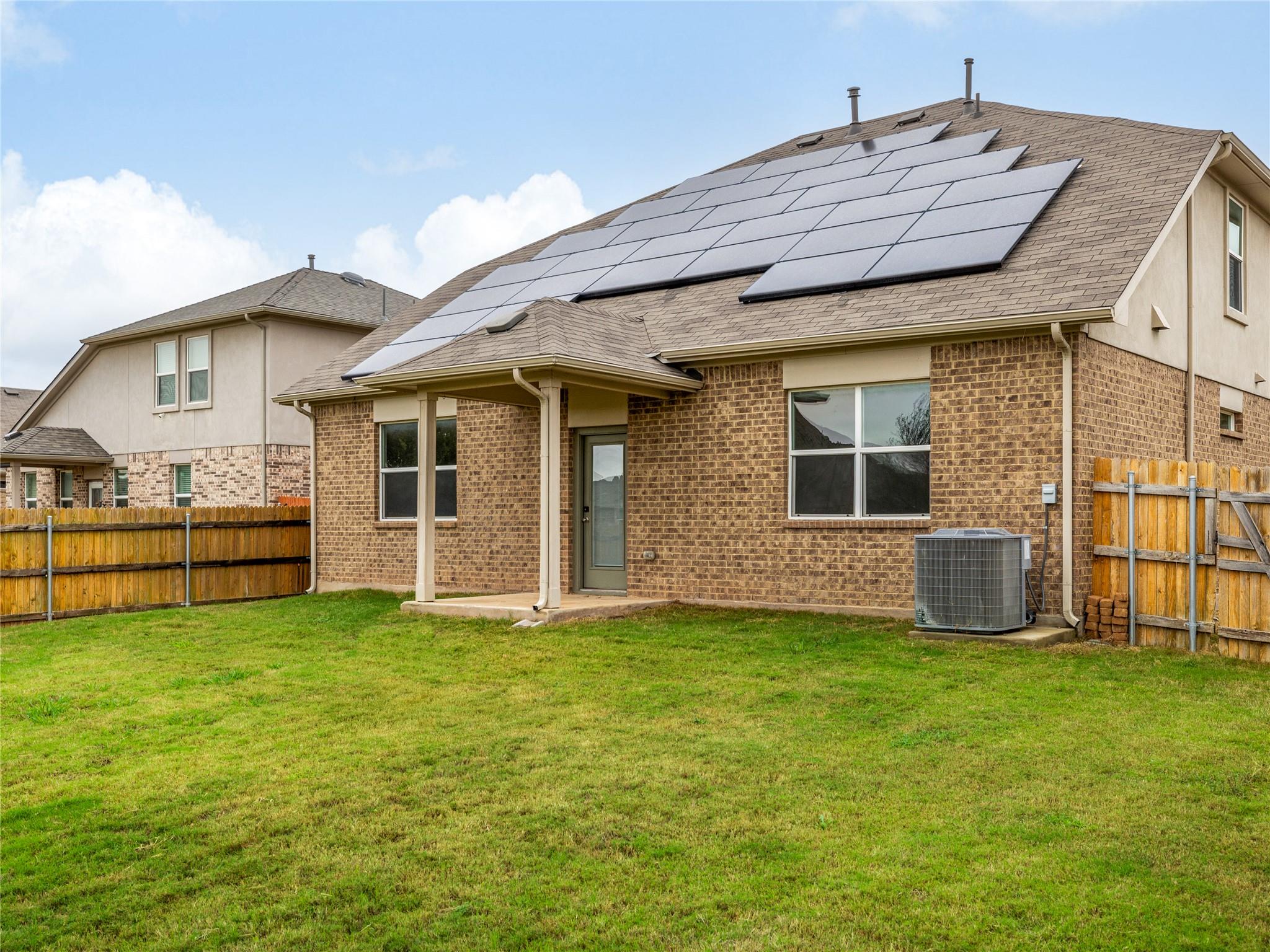 121 Struss DR