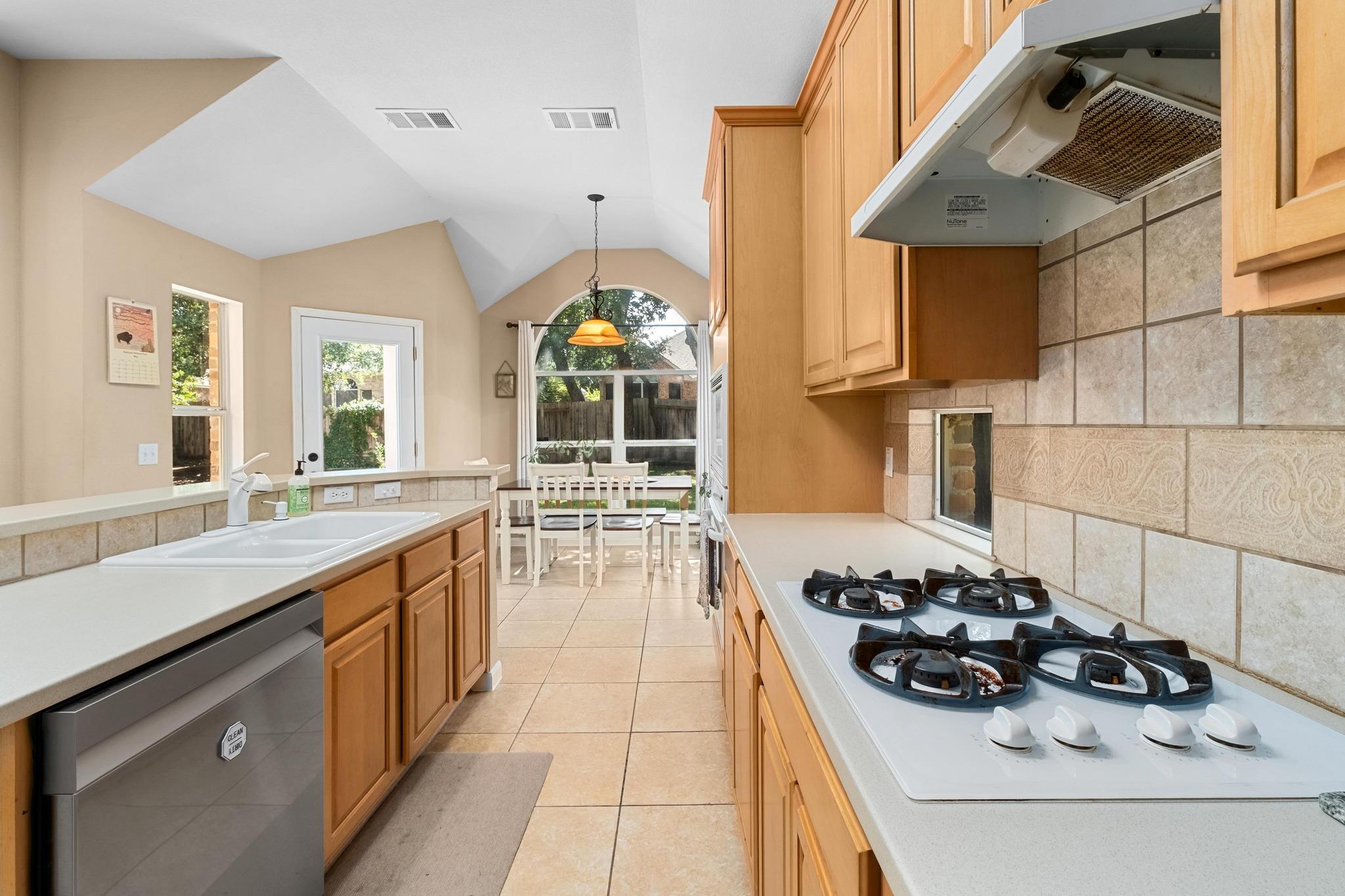 10609 Thoroughbred DR
