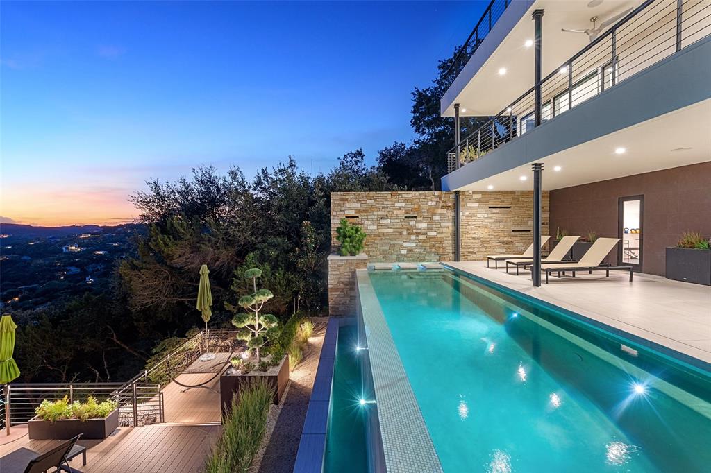 1704 Mount Larson RD