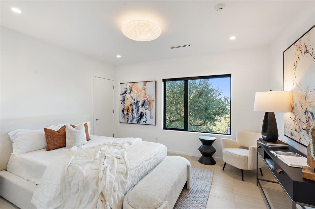 1704 Mount Larson RD