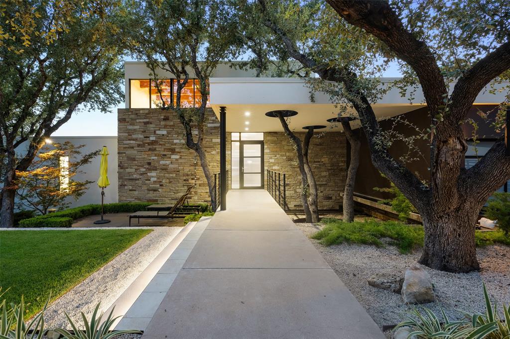 1704 Mount Larson RD