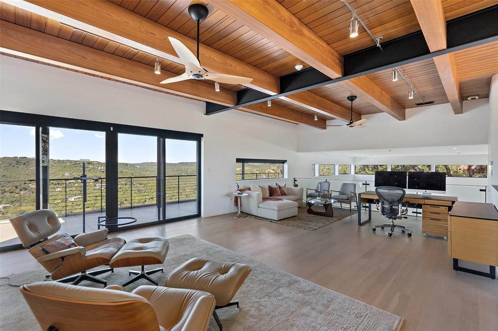 1704 Mount Larson RD