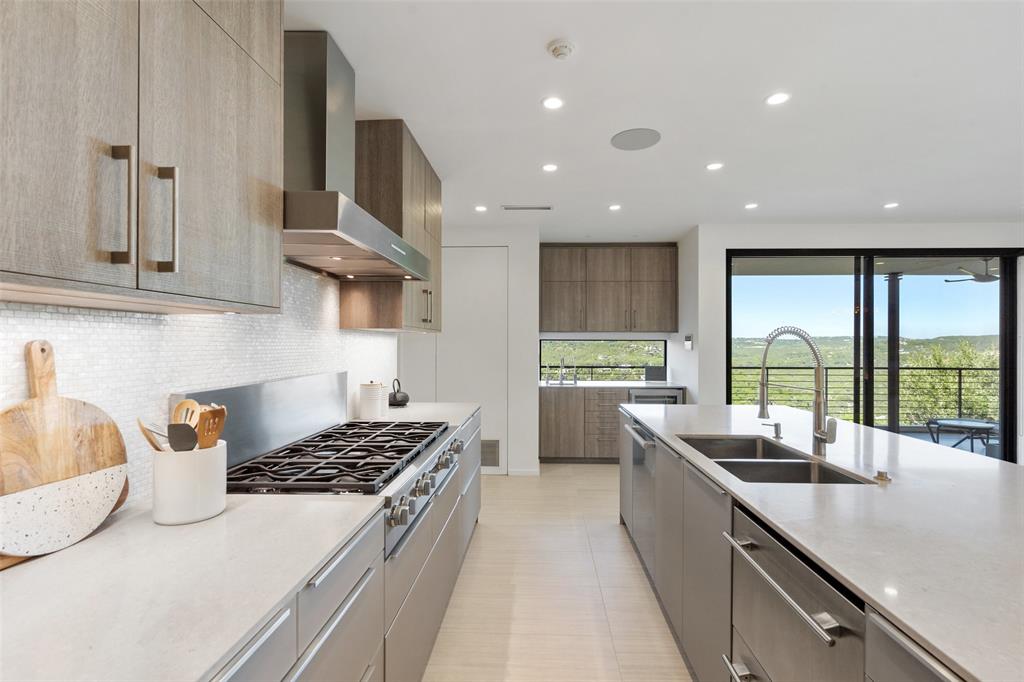 1704 Mount Larson RD