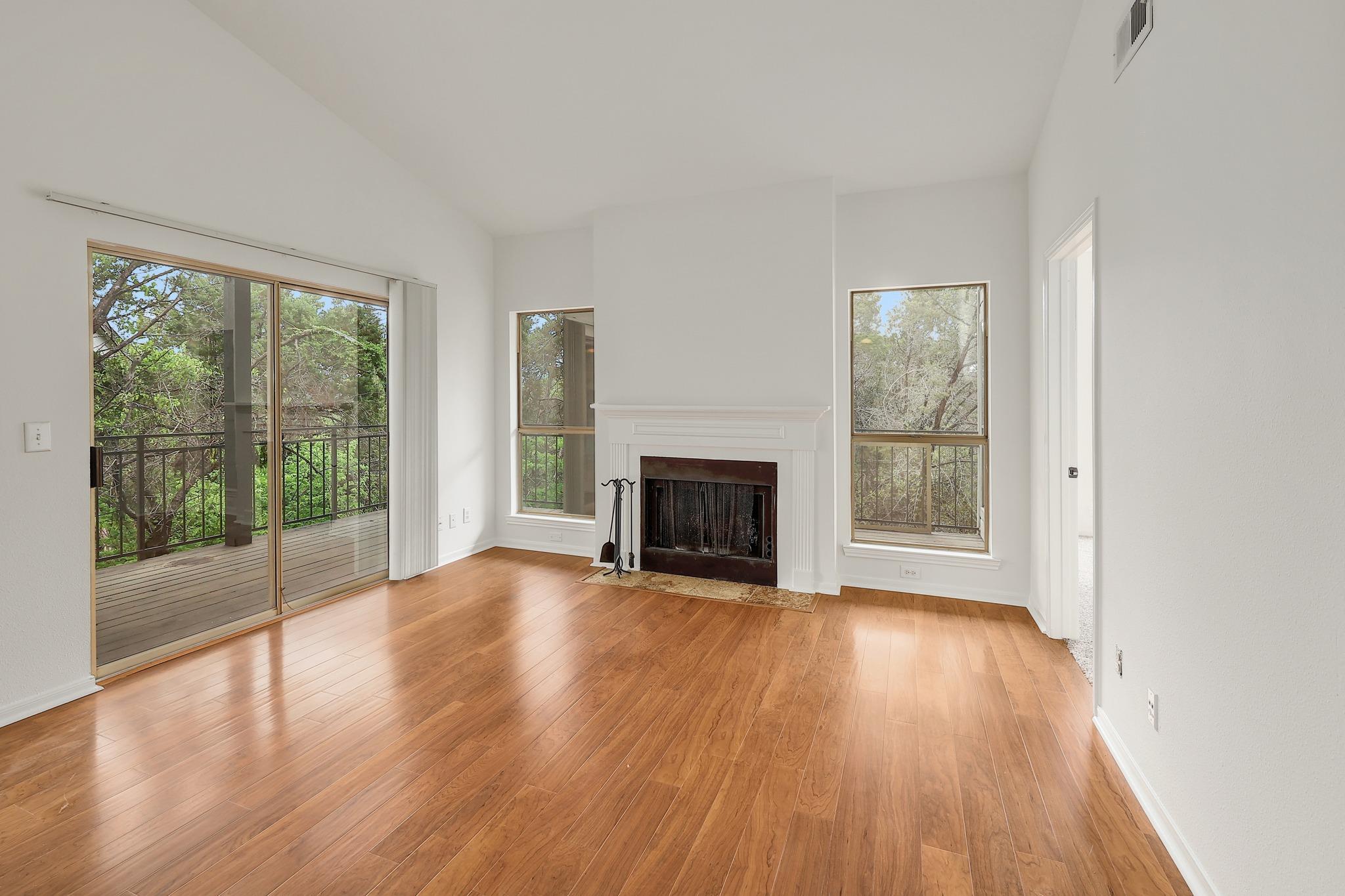 6000 Shepherd Mountain CV # 1703