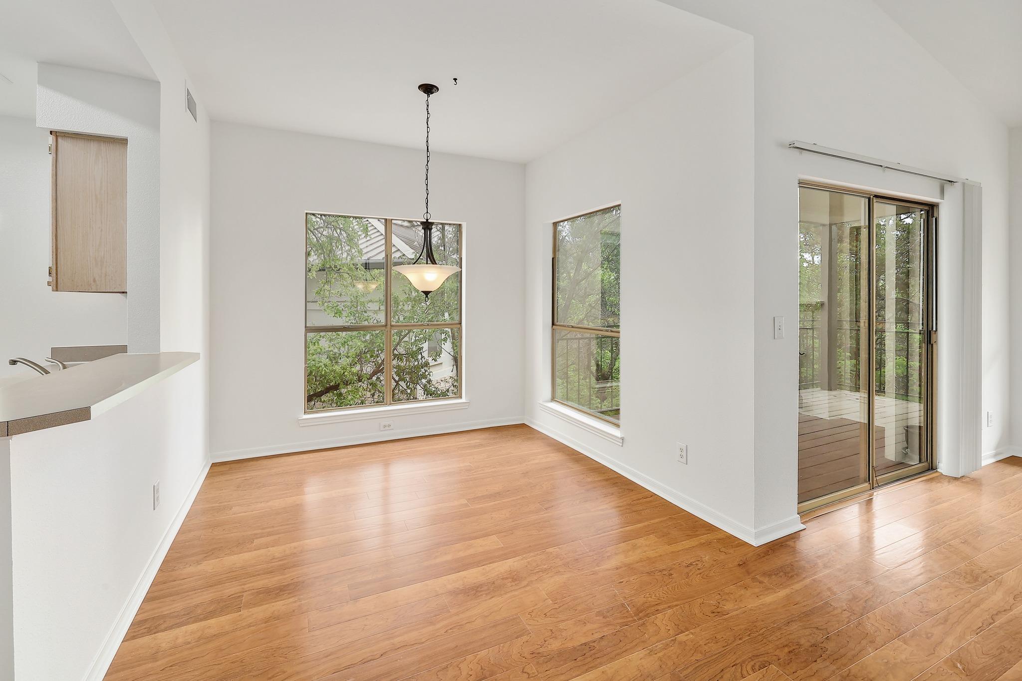 6000 Shepherd Mountain CV # 1703