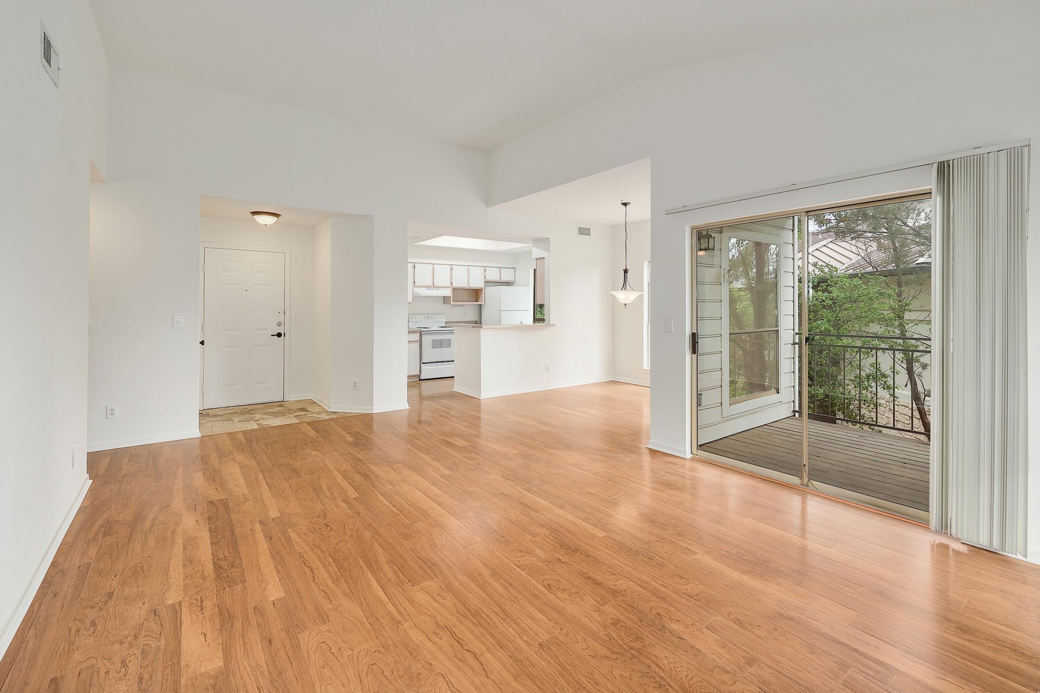 6000 Shepherd Mountain CV # 1703