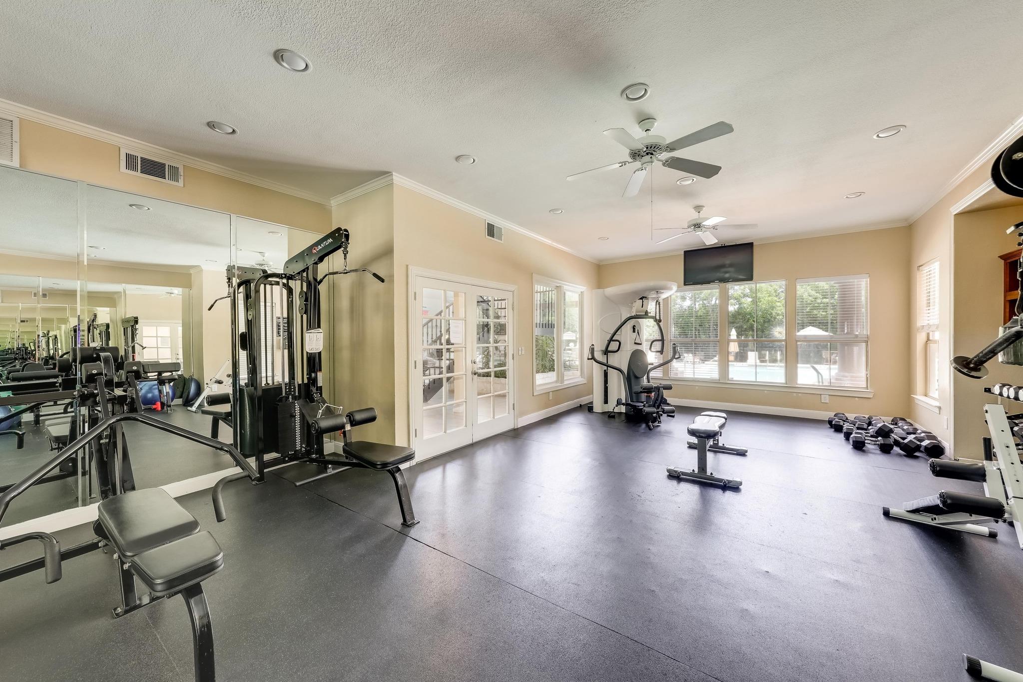 6000 Shepherd Mountain CV # 1703