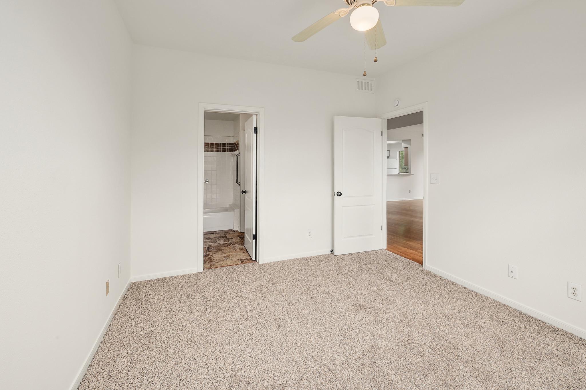 6000 Shepherd Mountain CV # 1703