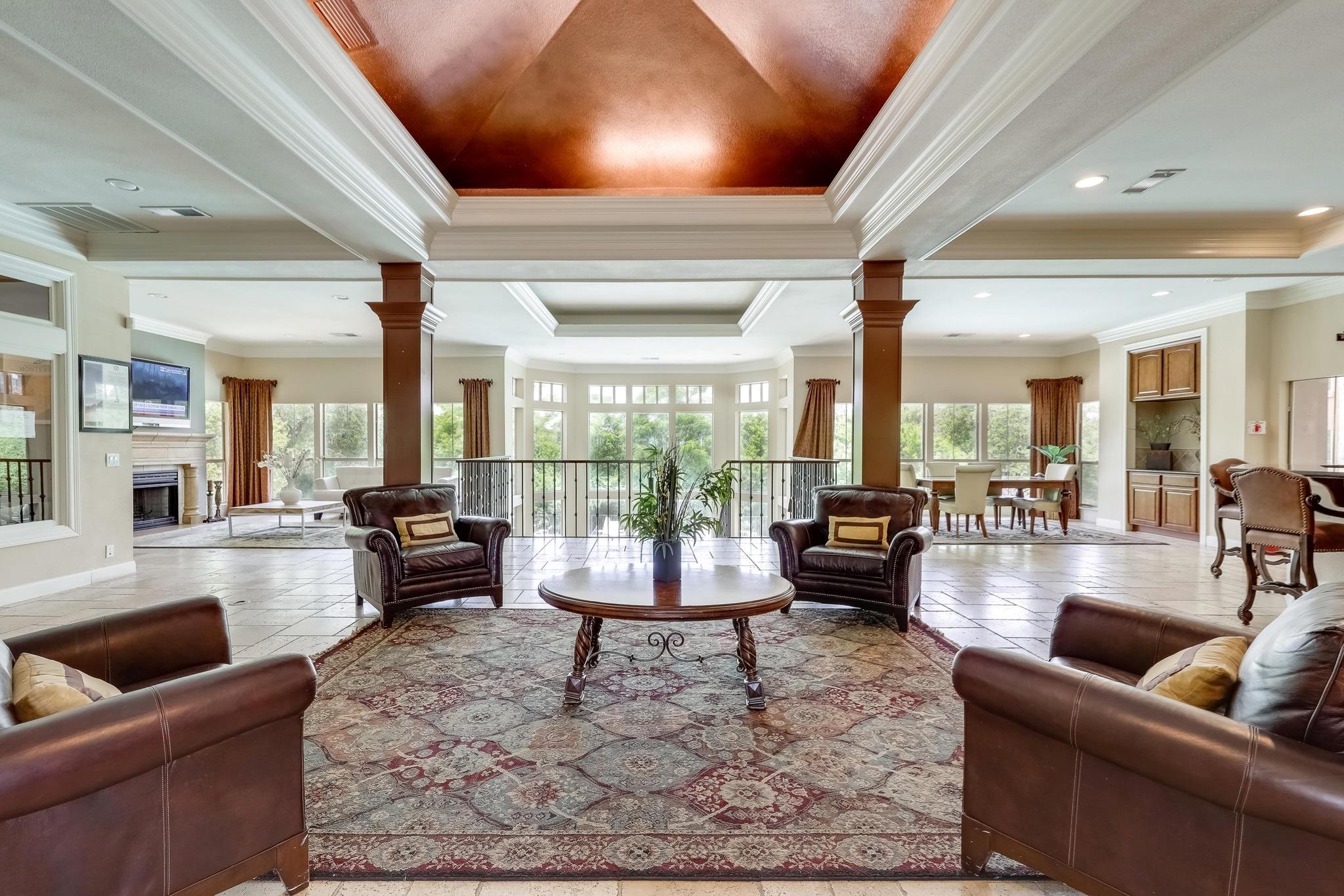 6000 Shepherd Mountain CV # 1703