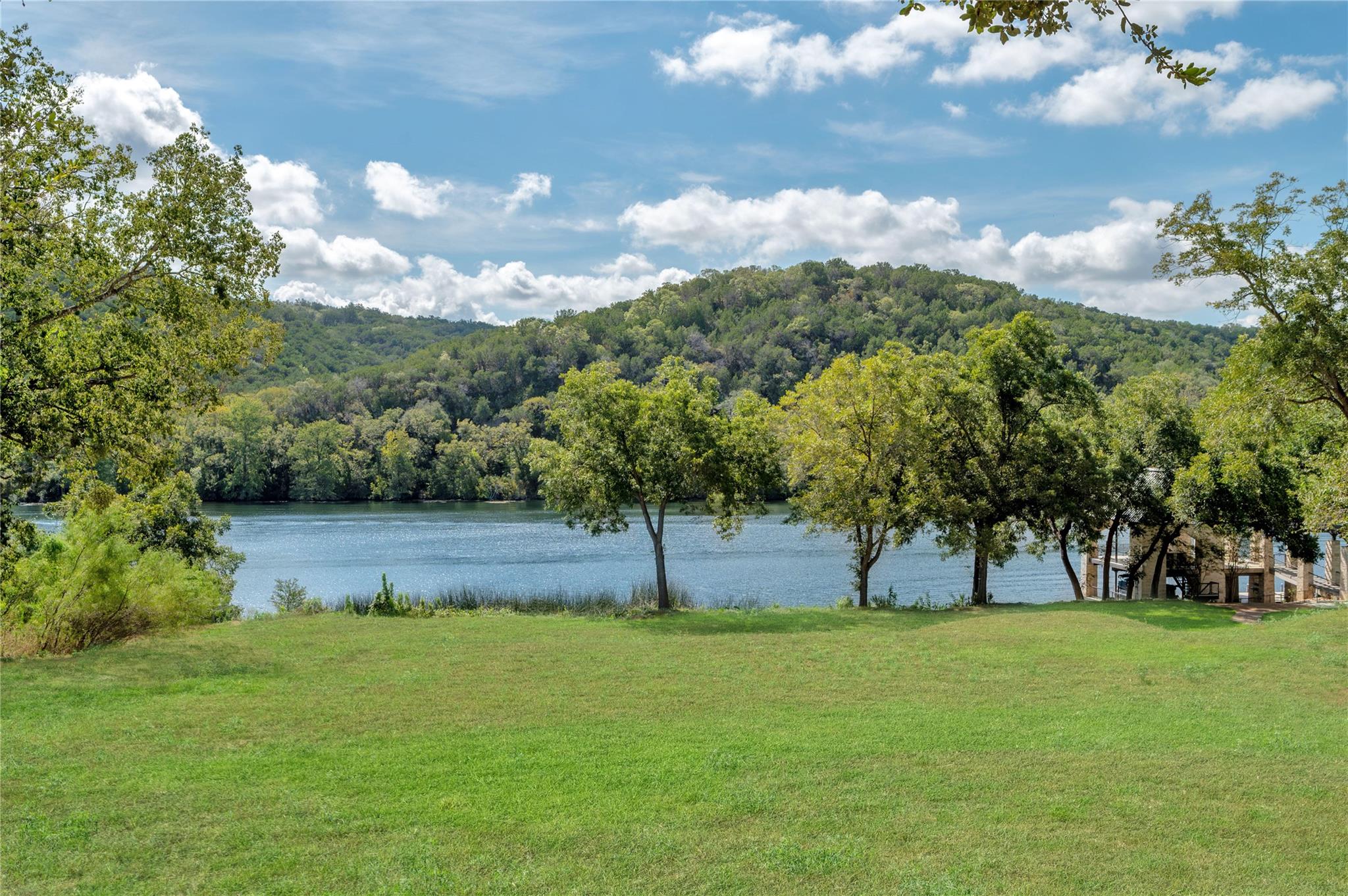 924 Cypress Grove DR