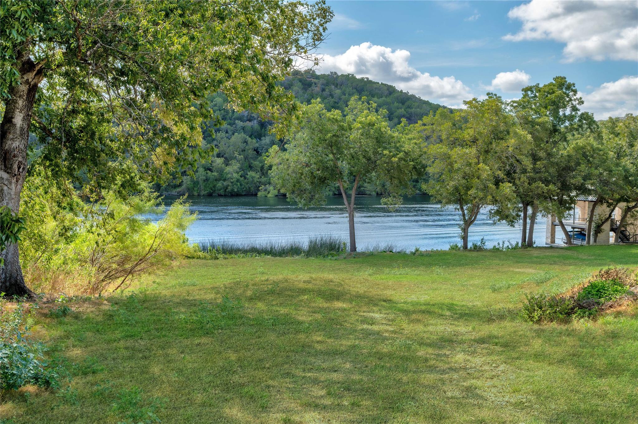 924 Cypress Grove DR