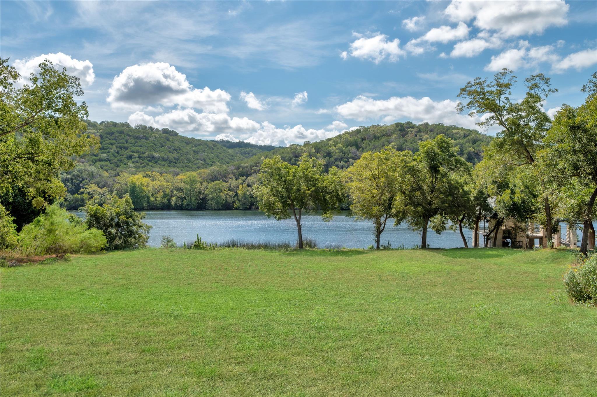 924 Cypress Grove DR