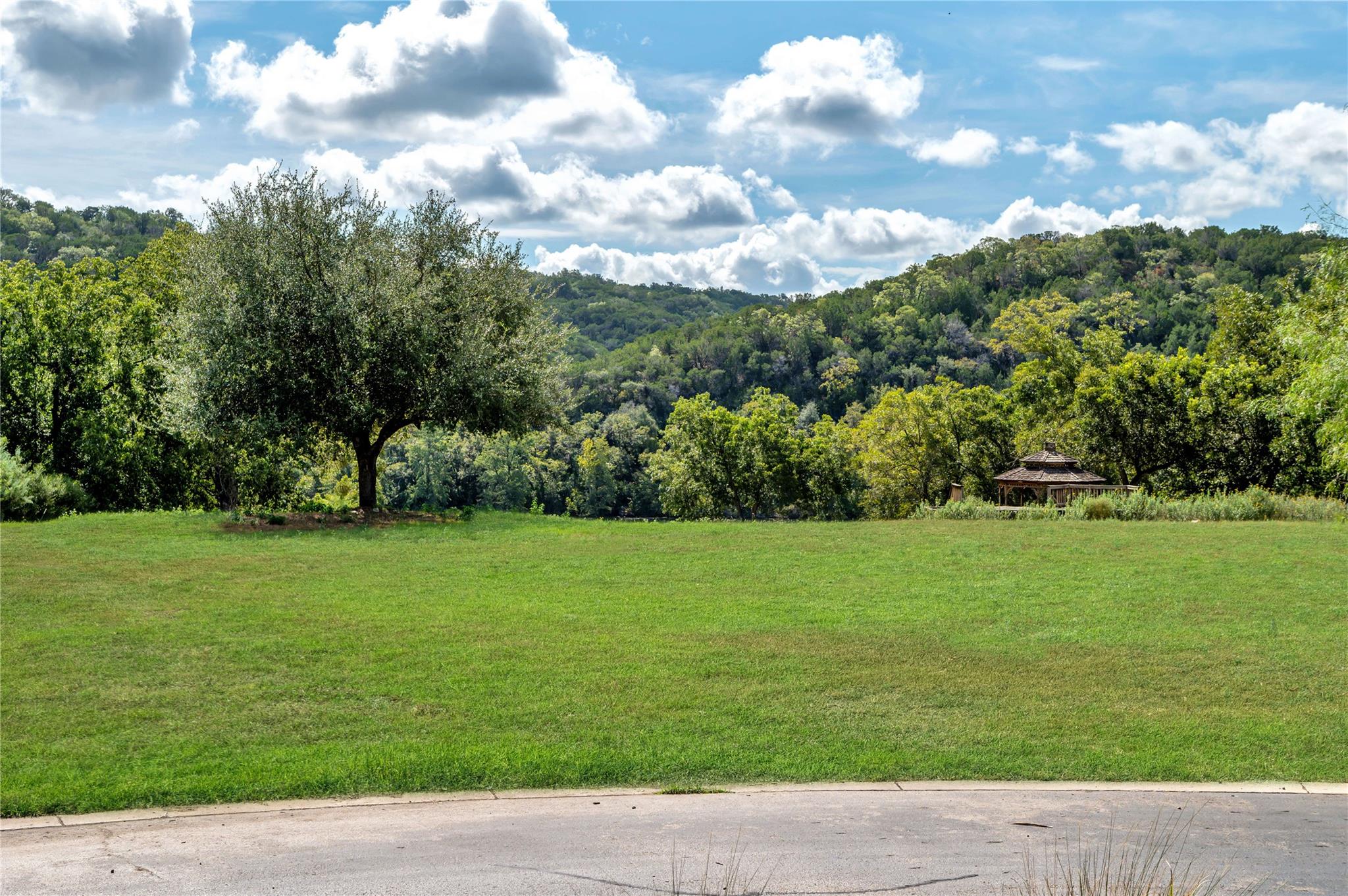 924 Cypress Grove DR
