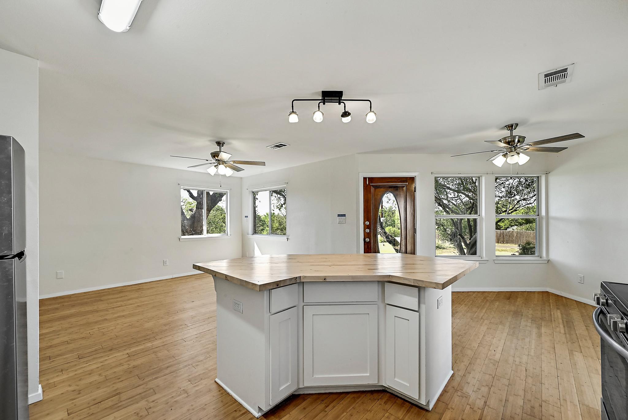 757 Cypress LN