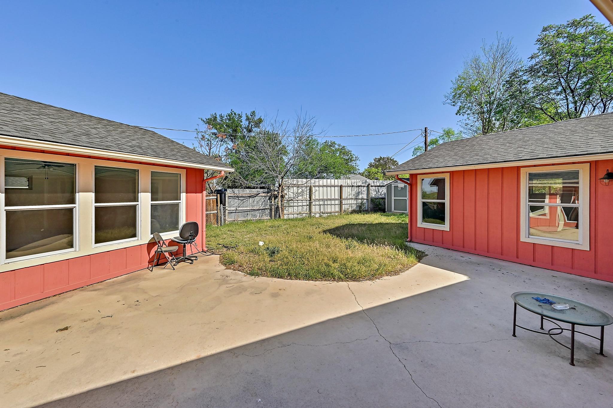 757 Cypress LN