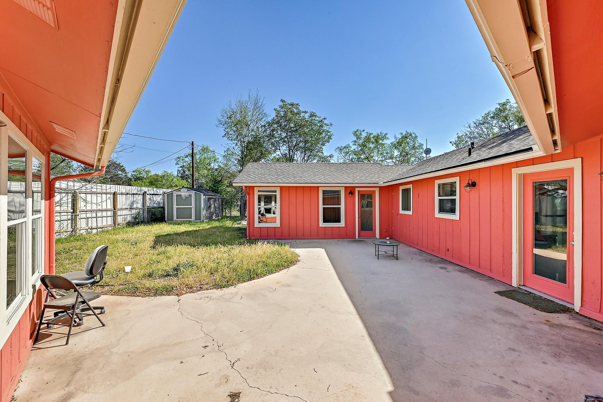 757 Cypress LN
