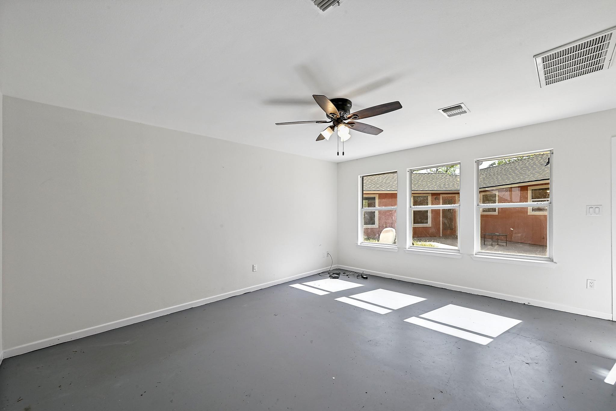 757 Cypress LN