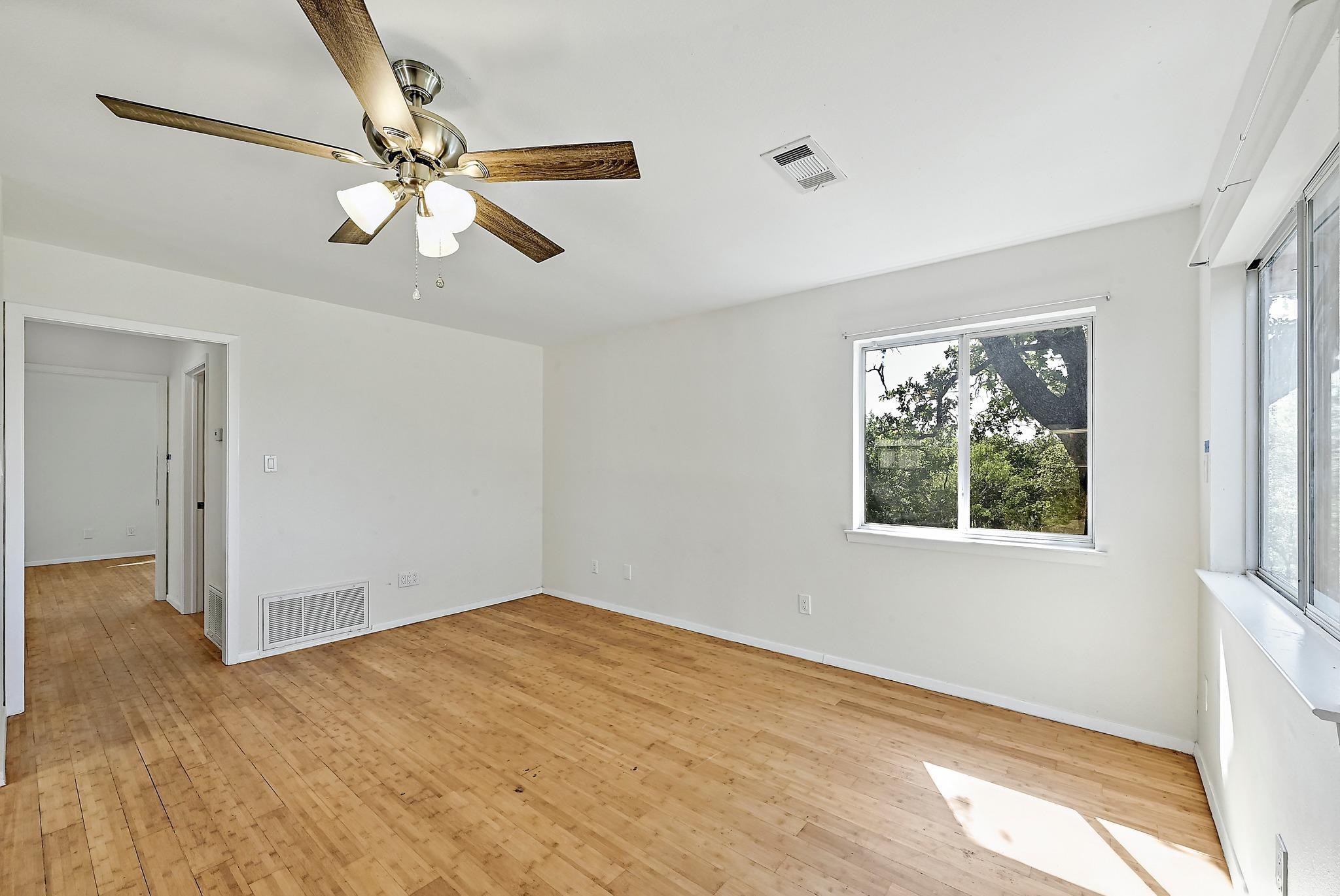 757 Cypress LN