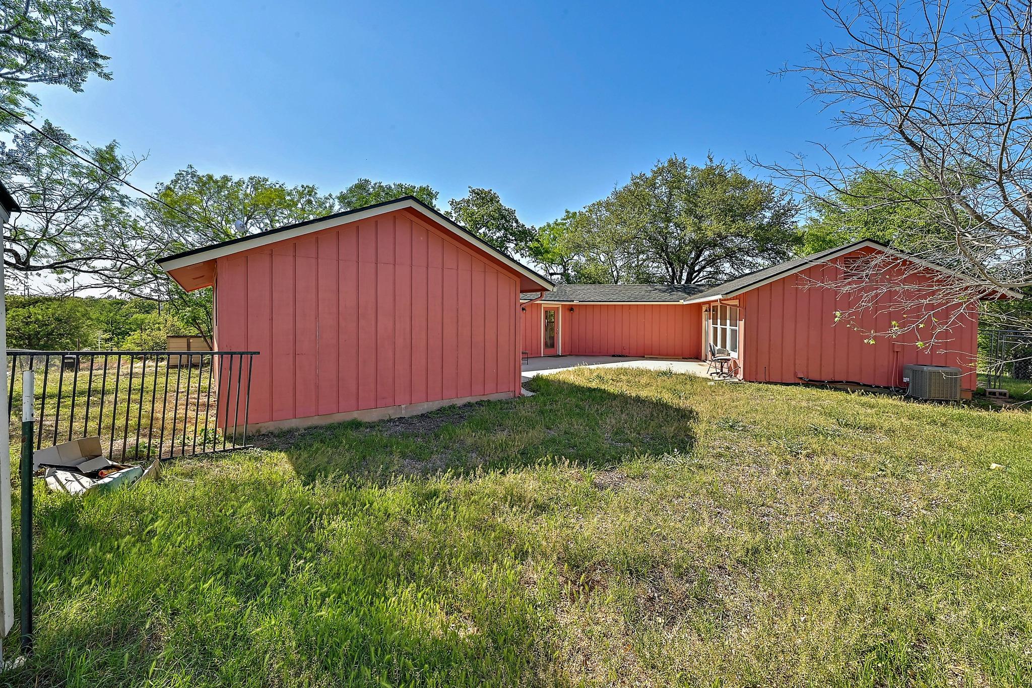 757 Cypress LN
