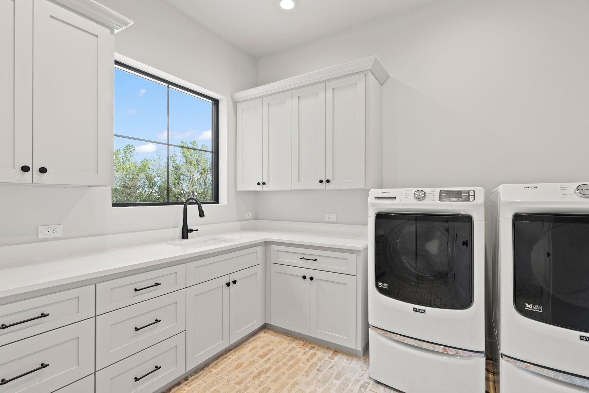 1562 Canyon Crossing View VW