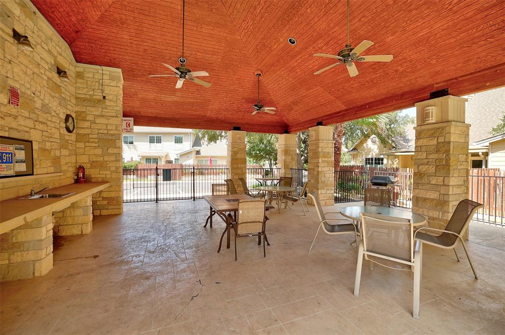 10300 Morado CV # 402