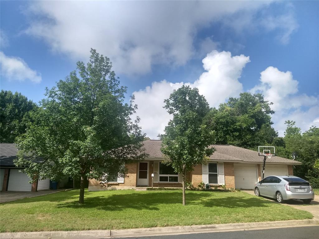 2201 Southern Oaks DR