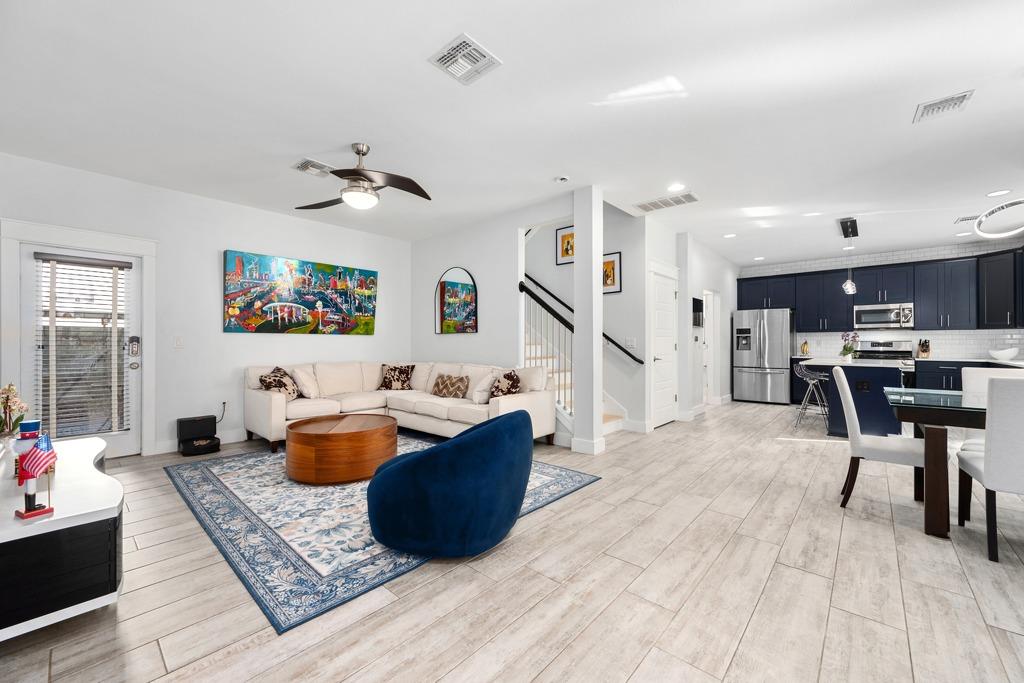 3129 Govalle Ave