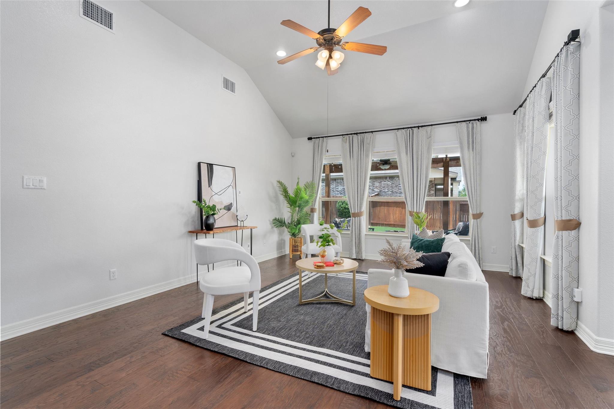 19601 Wearyall Hill LN