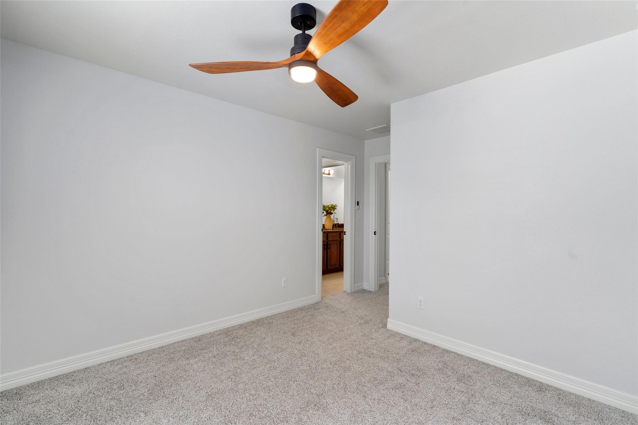 19601 Wearyall Hill LN