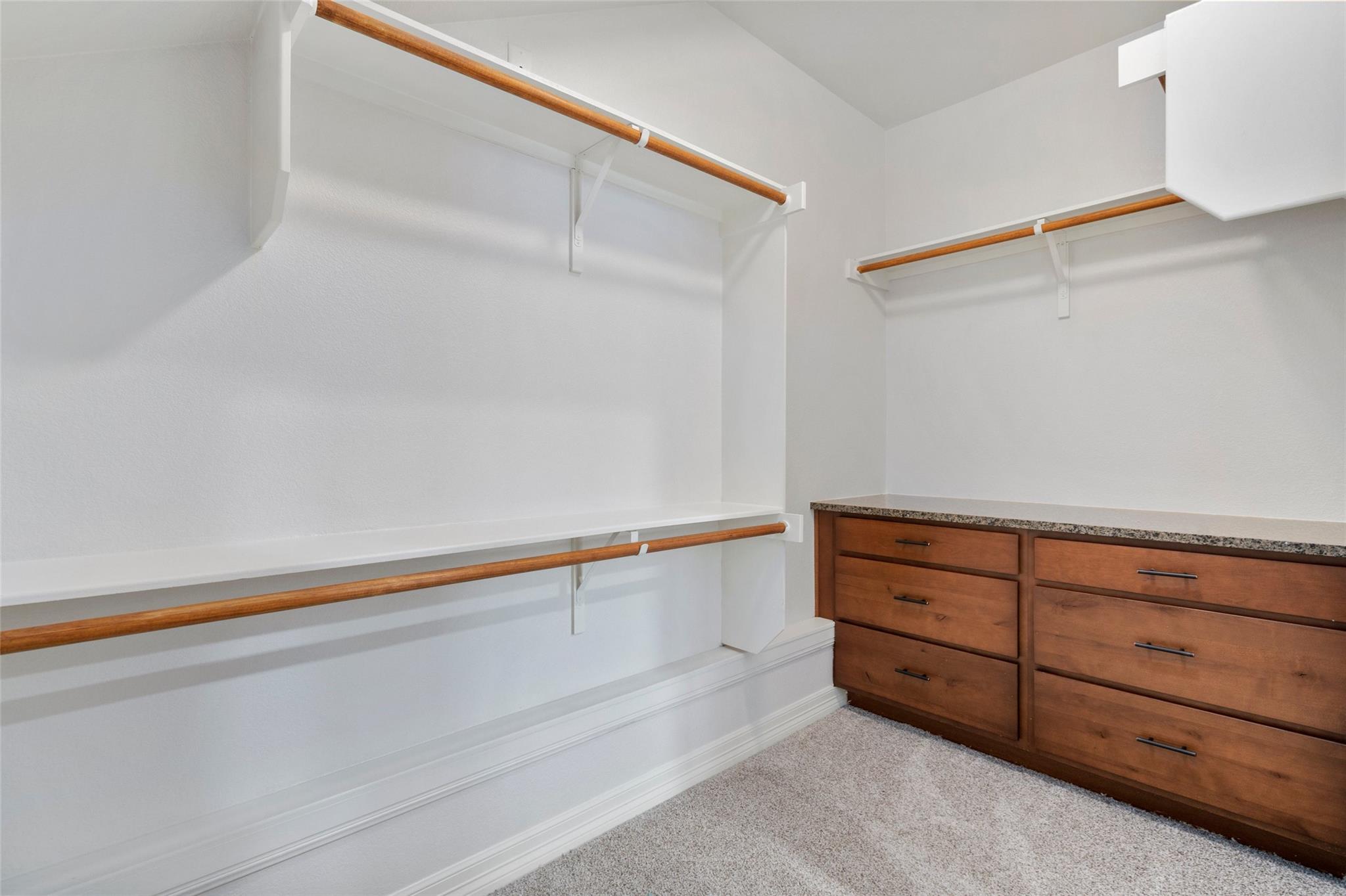 19601 Wearyall Hill LN