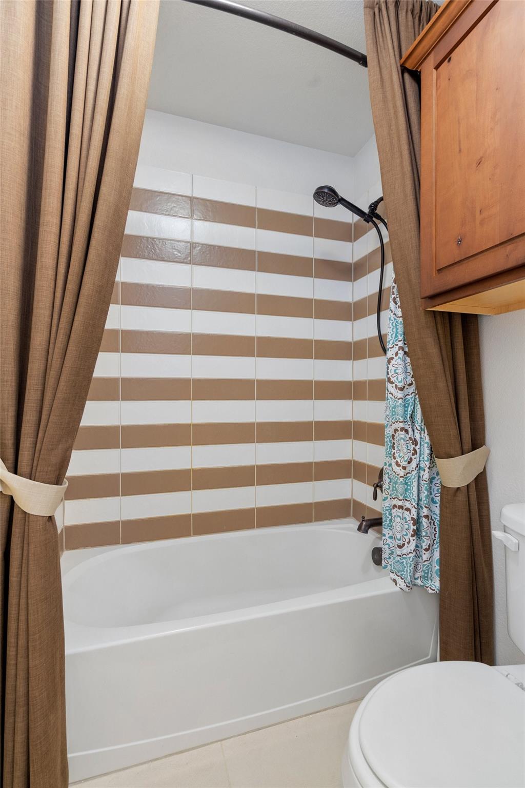 19601 Wearyall Hill LN