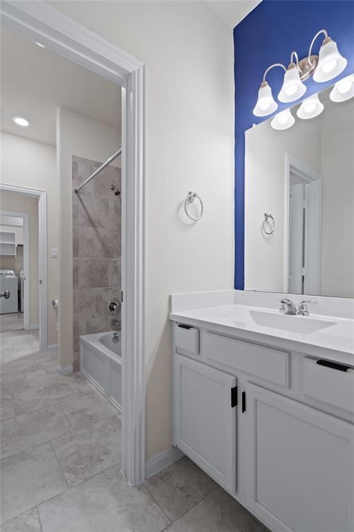 204 Crescent Heights DR