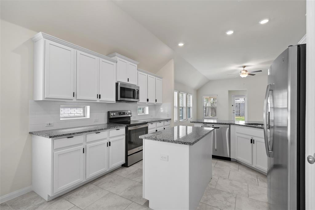 204 Crescent Heights DR