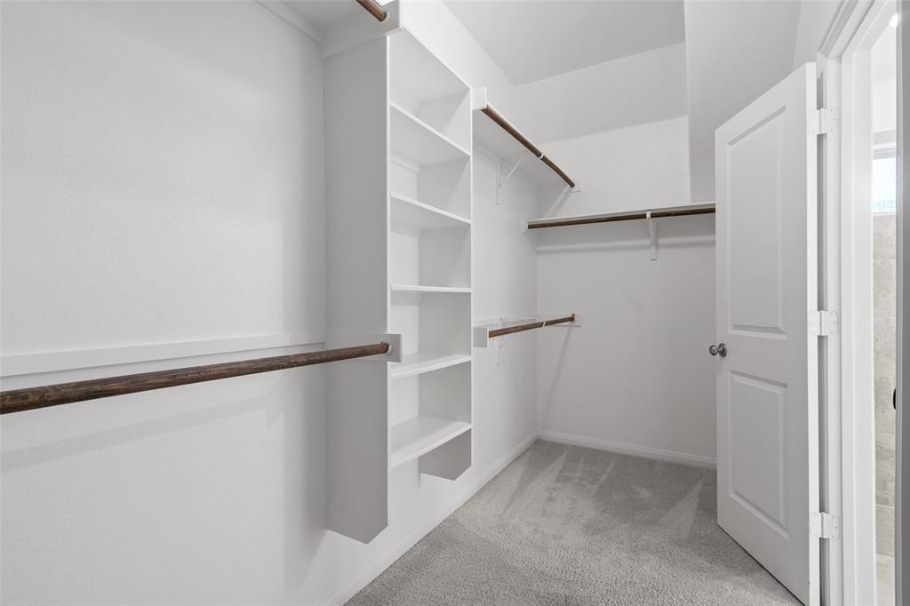 204 Crescent Heights DR